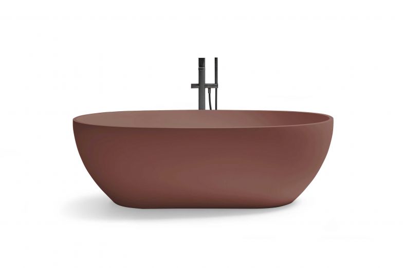 Die Badewanne «Reflex» besitzt die Form eines perfekten Ovals. In Veneziano, einem Farbton der breiten Colormood-Palette, kommt sie besonders zur Geltung und bietet mit ihrem samtigen Touch und der kratzfesten Oberfläche einen angenehmen Rahmen zum Energie tanken. ANTONIOLUPI.IT