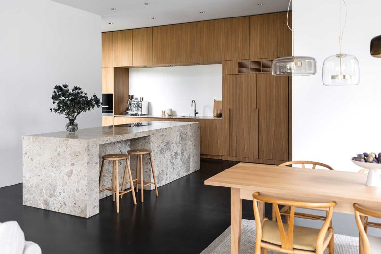 ISOLA CEPPO SCHREINEREI MERK AG