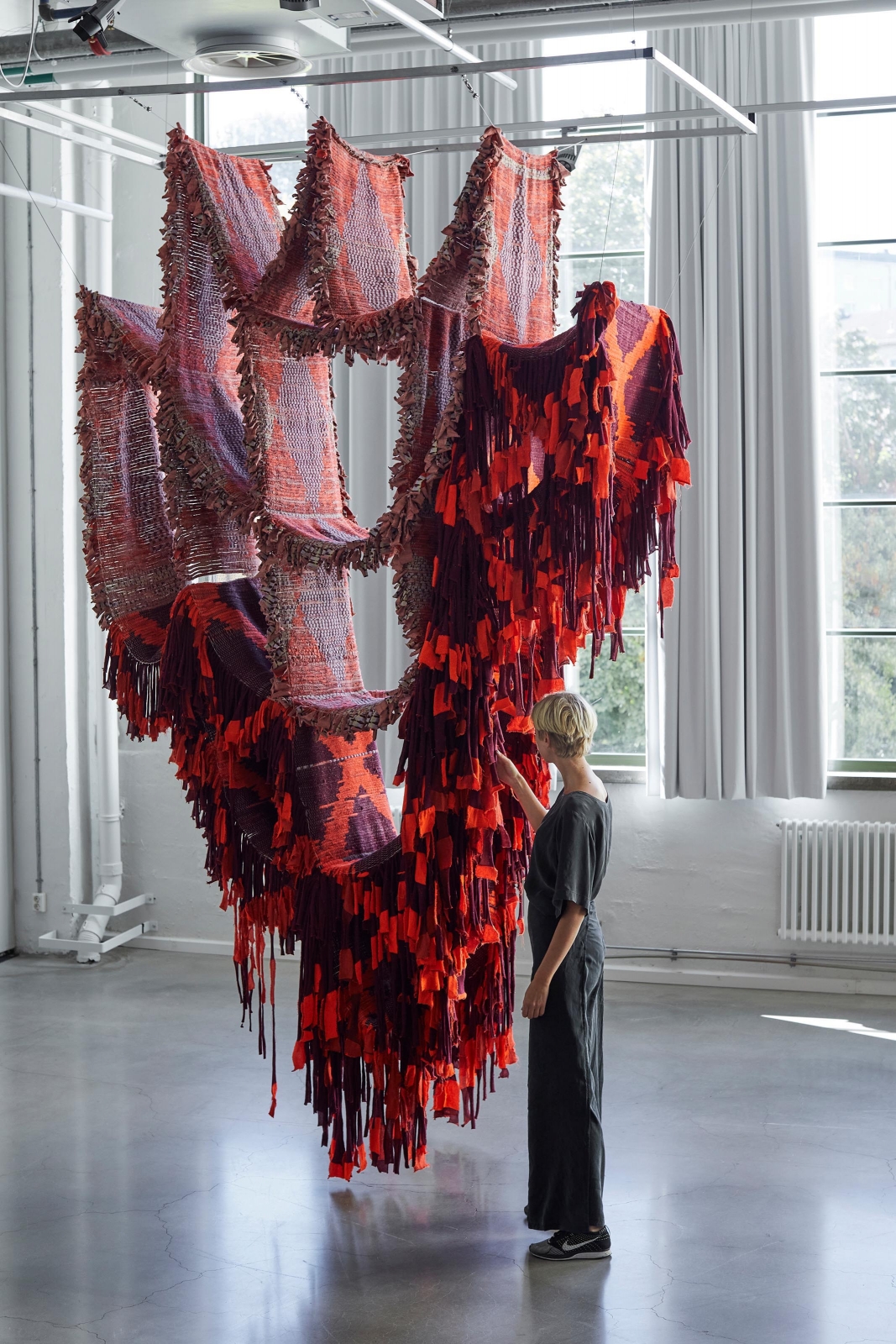 «The Metamorphosis of Weaving» von Mirjam Hemström.