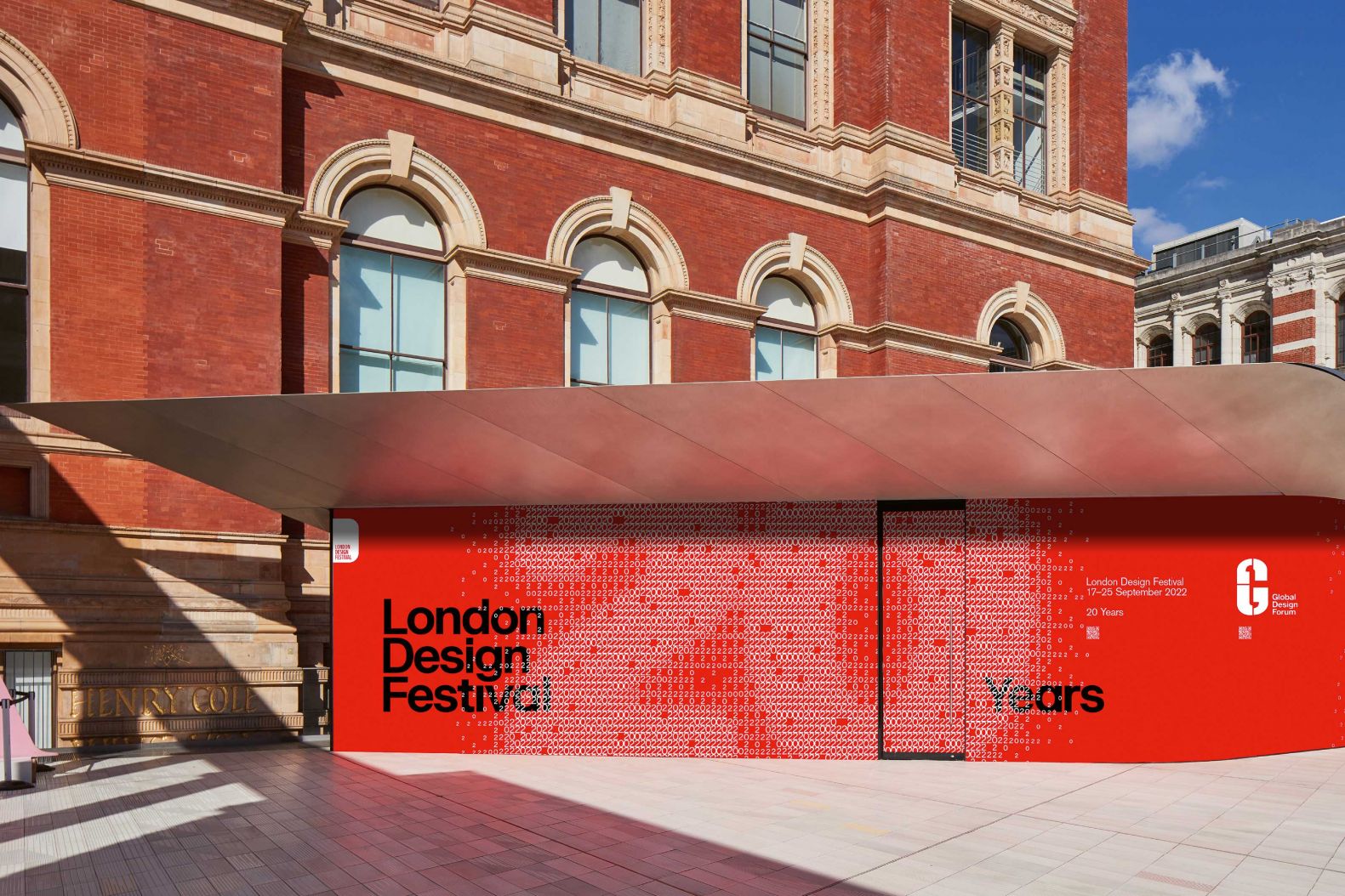 Das 2003 von Sir John Sorrell CBE und Ben Evans CBE gegründete London Design Festival feiert und fördert London als Designhauptstadt der Welt. Seit 2007 kreiert die international renommierte Kreativagentur Pentagram das Festival-Logo. Die starke, kraftvolle Grafik zum 20-jährigen Jubiläum repräsentiert das Zusammenkommen der unzähligen Designdisziplinen zu einem grossen Ganzen. londondesignfestival.com
