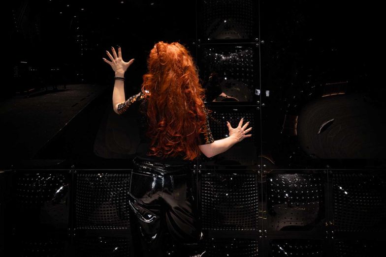 Kraftvolles Schwarz.