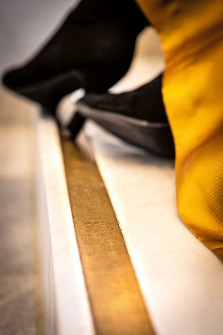 Unversehrtes Messing.